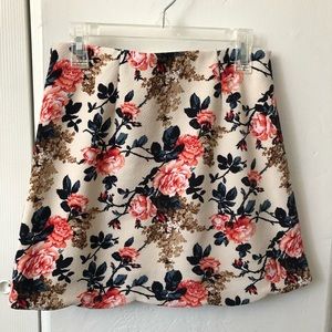 Pink and blue scallop edge rose mini skirt